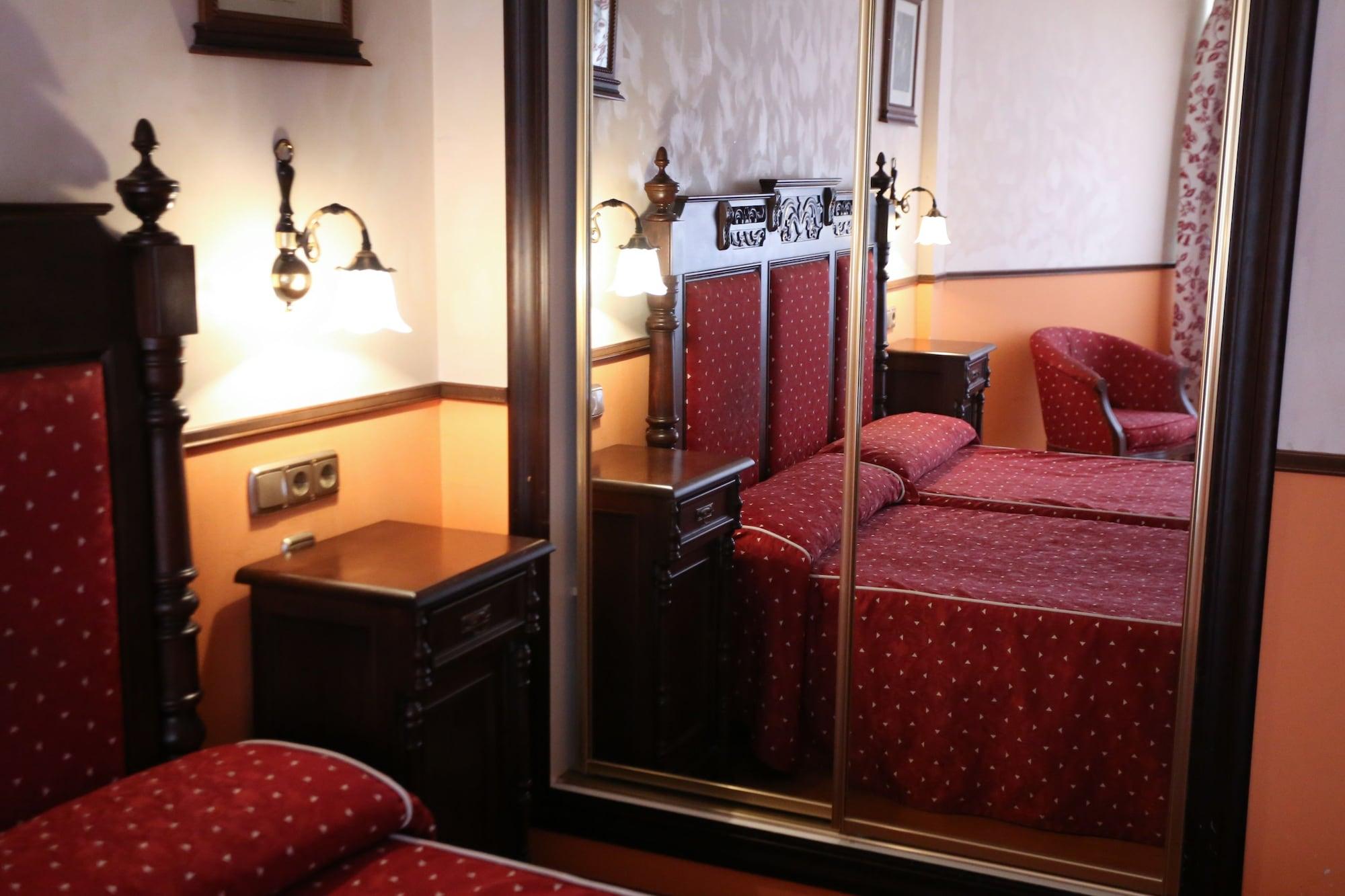 Hotel El Cisne Zaragoza Eksteriør billede