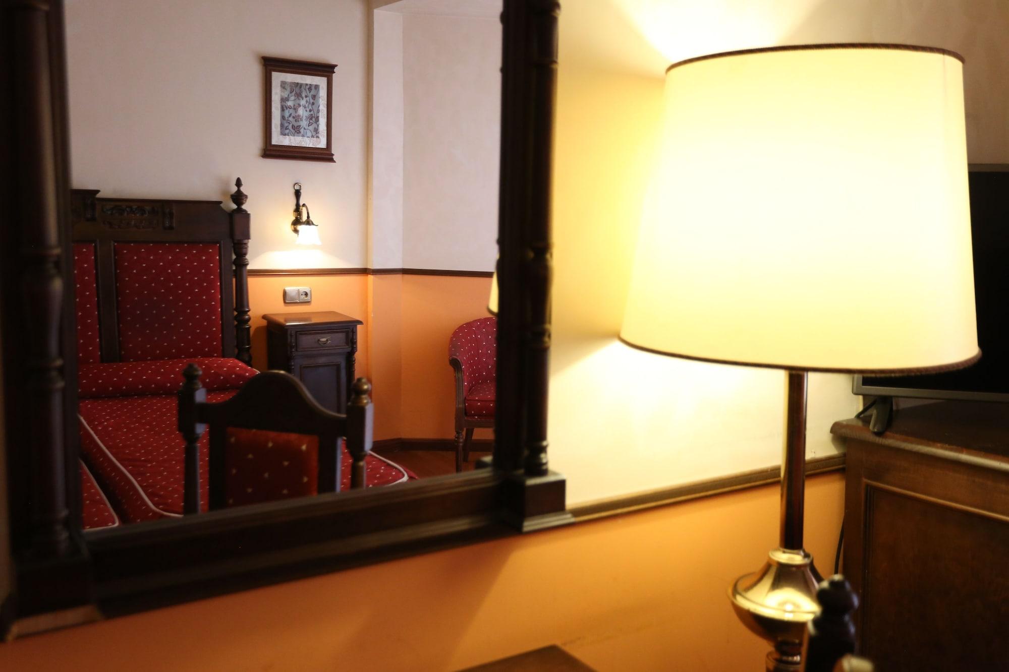 Hotel El Cisne Zaragoza Eksteriør billede